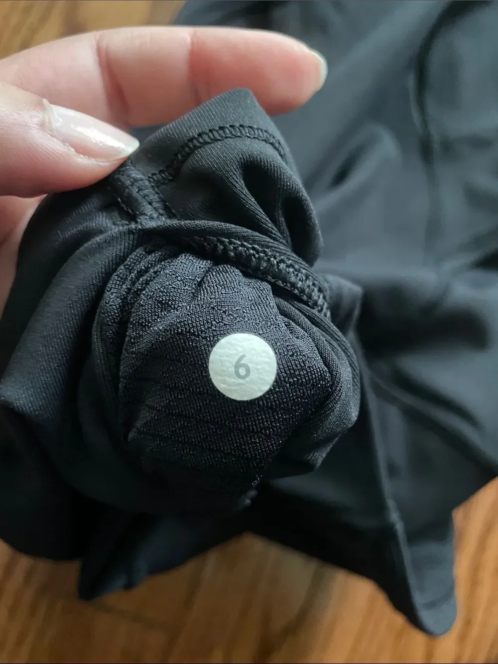 Lululemon Black Cropped Leggings Women’s Sz 6